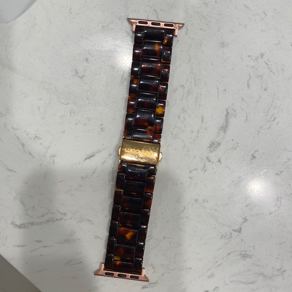 Earlizer Apple Watch tortuous band